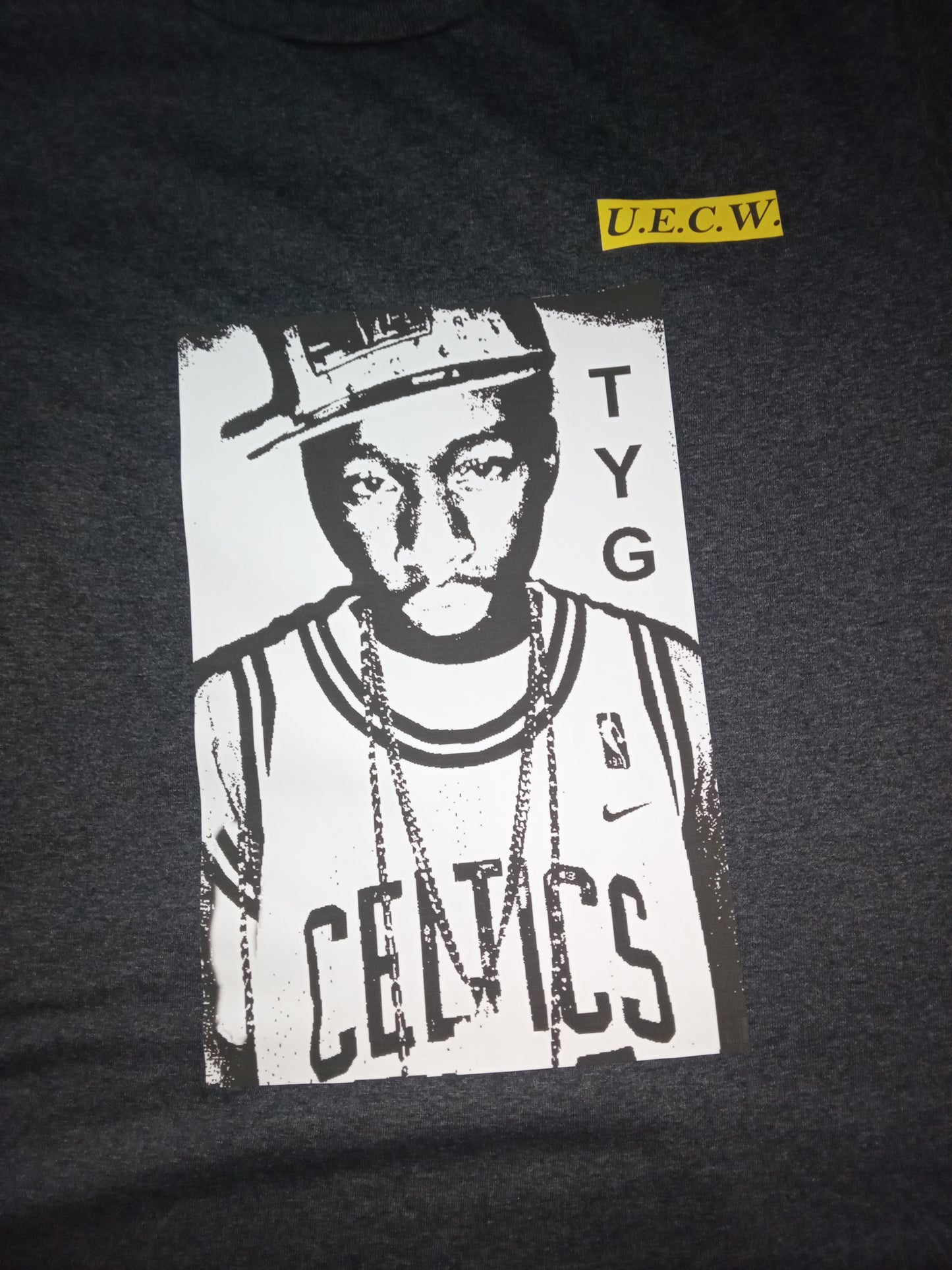 UECW MERCH (L) YOUTH T-SHIRTS