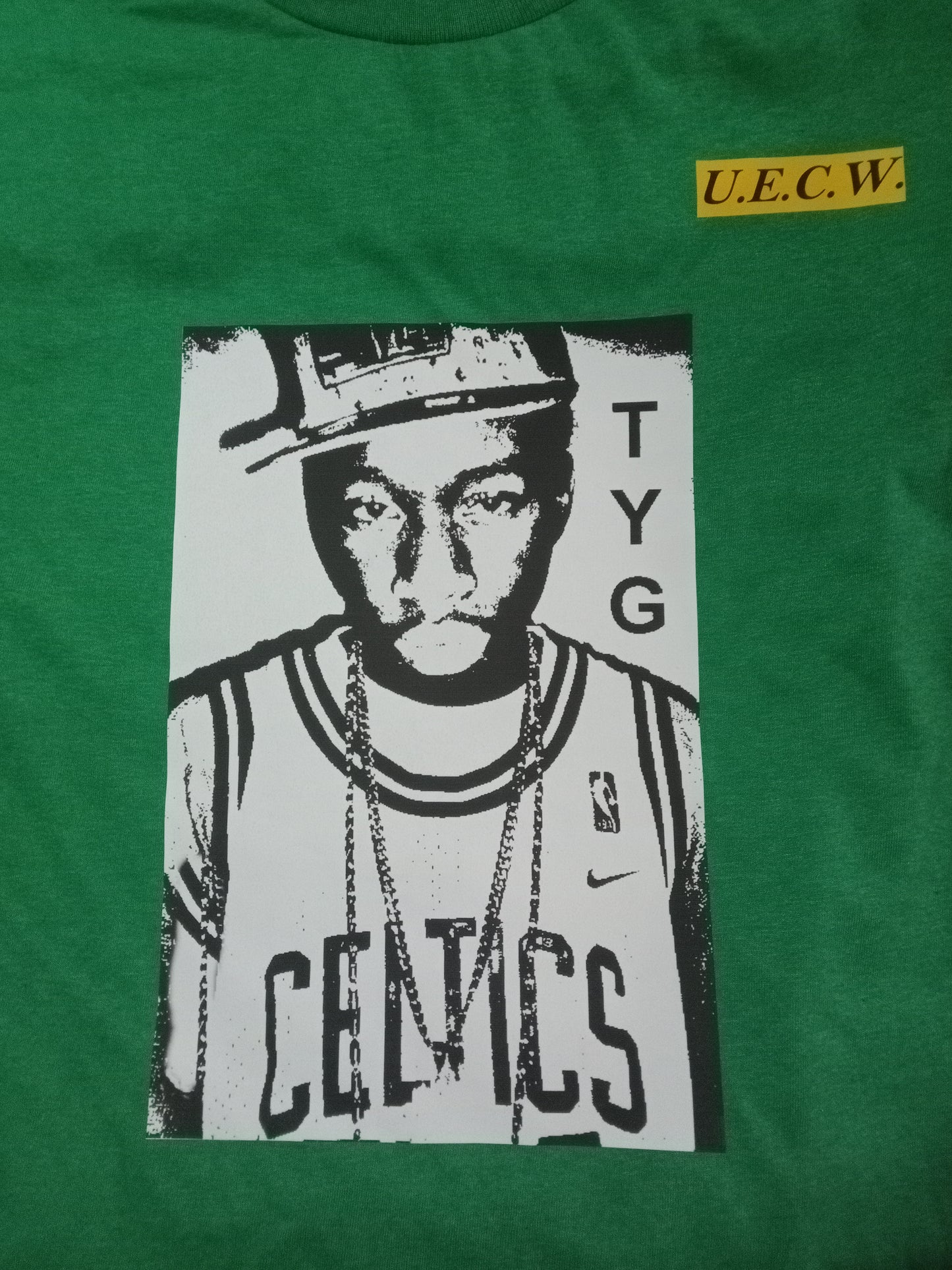 UECW MERCH (L) YOUTH T-SHIRTS