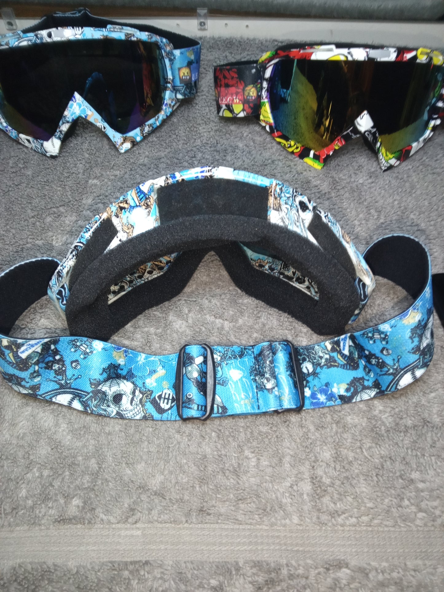 UECW👑 STREET GOGGLES 🥽