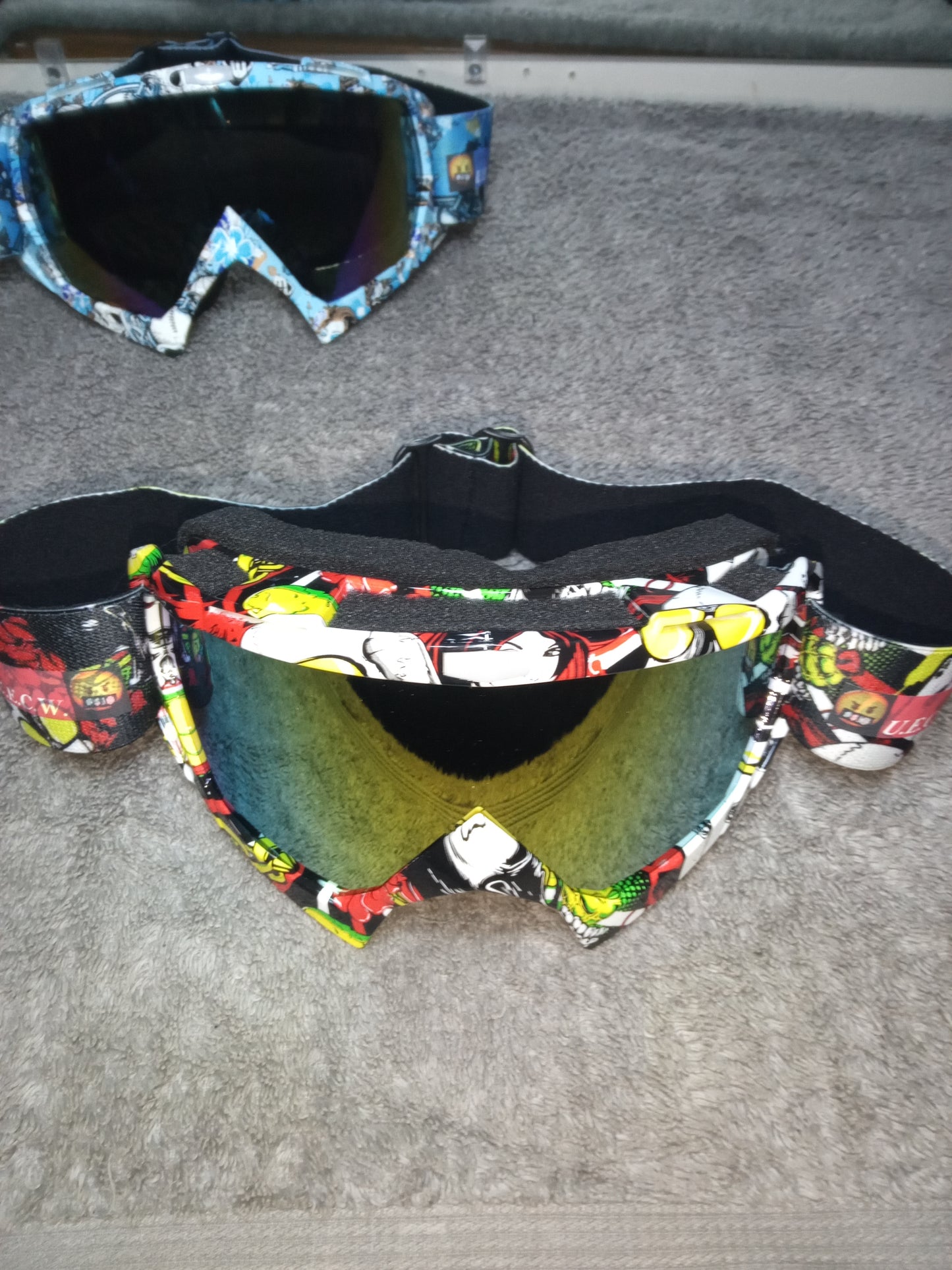 UECW👑 STREET GOGGLES 🥽