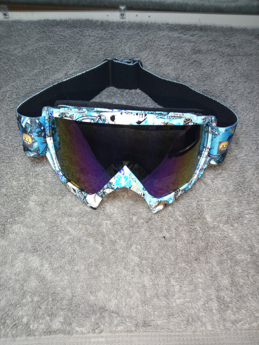 UECW👑 STREET GOGGLES 🥽