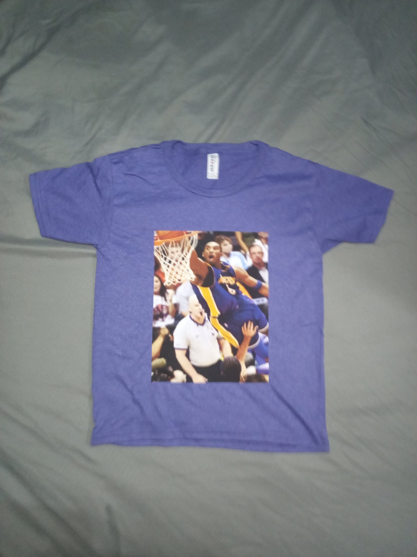 UECW MERCH XS YOUTH T-SHIRTS