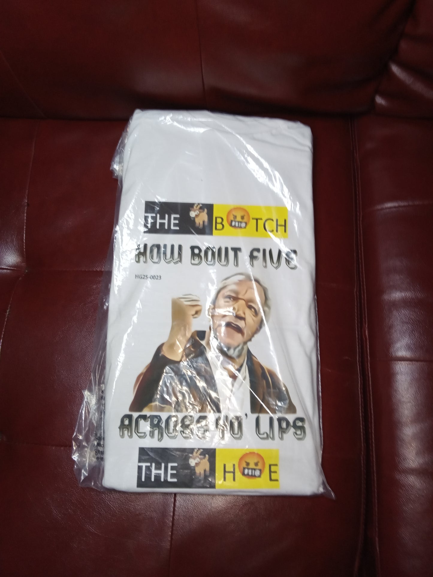 T.Y.G. MERCH🎙️                 The🐐B🤬TCH(XL) T-Shirts